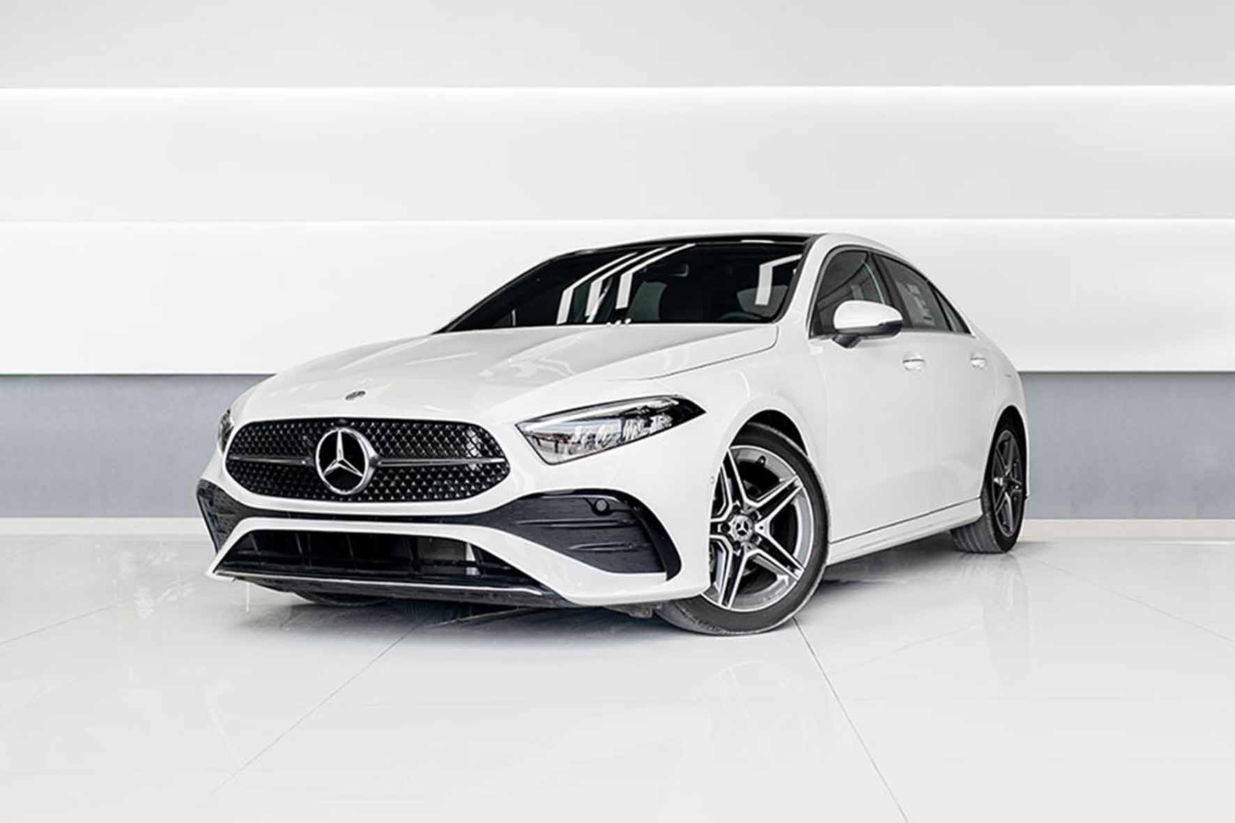 white a Rent Mercedes Dubai